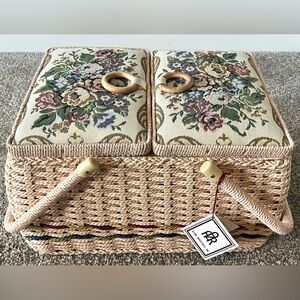 AZAR Vintage Handmade Sewing Basket